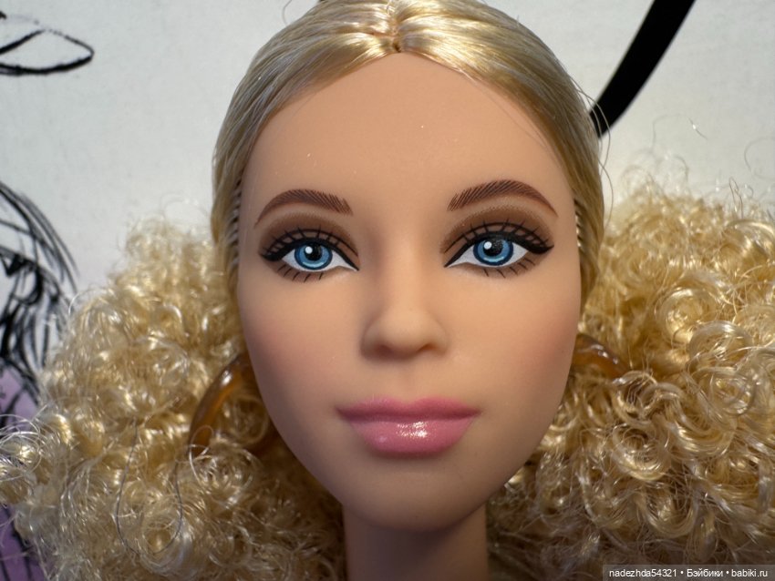 Барби Базовая модель №7 Виктория нюд (фото 5)