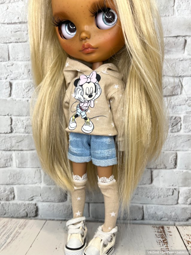 Продаю новую одежду для кукол Блайз