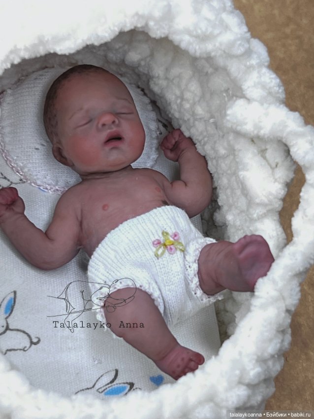 Силиконовая кукла Amely 5