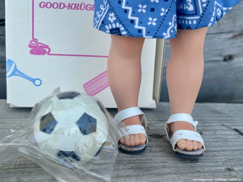 Soccer girl (Футболистка), Julie Good-Kruger (фото 4)