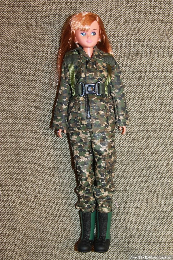 Кисара Calendar Girls из серии 2002 Uniforms of History (May - Army) компании Такара (фото 3)