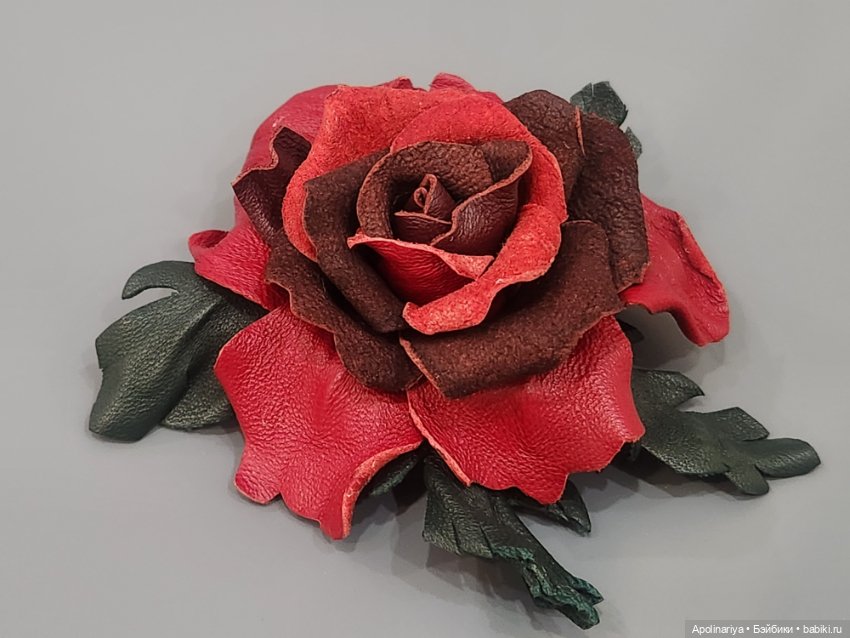 Цветок, который не вянет. Брошь из кожи ручной работы 🌸 (фото 7)
