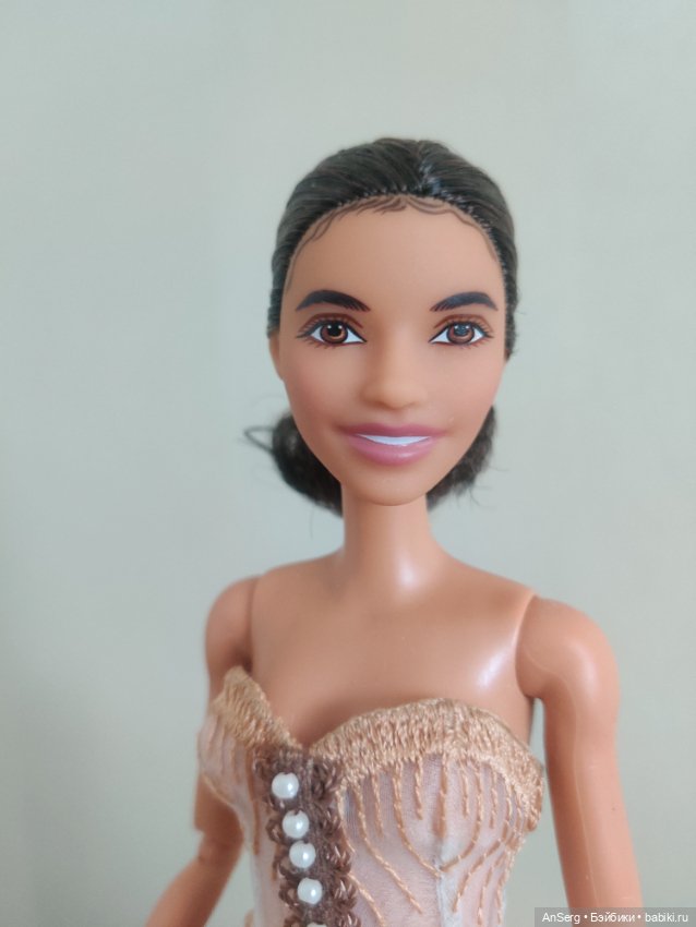 Кукла Barbie Rosa Parks Inspiring Women (Барби Роза Паркс — Вдохновляющие Женщины) (фото 5)