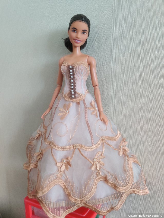 Кукла Barbie Rosa Parks Inspiring Women (Барби Роза Паркс — Вдохновляющие Женщины)