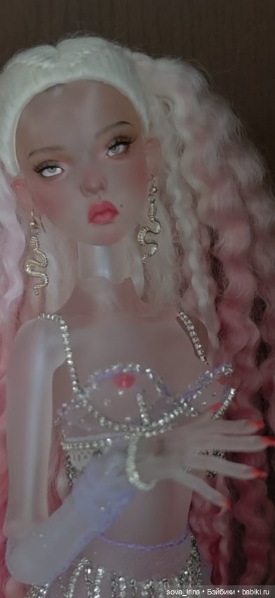 Потрясный комплект для Popovy sister's doll
