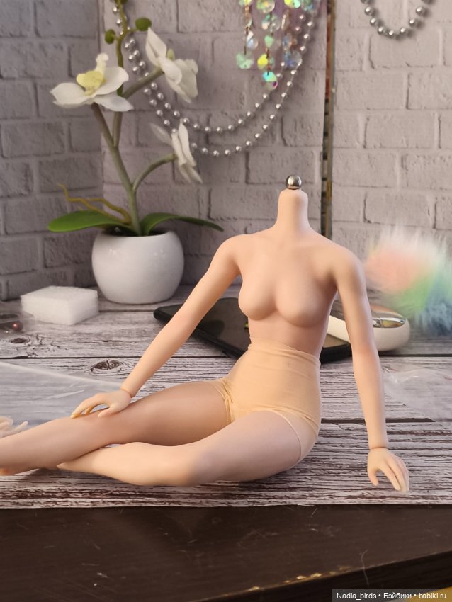 Женское бесшовное тело jiaou doll 1/6