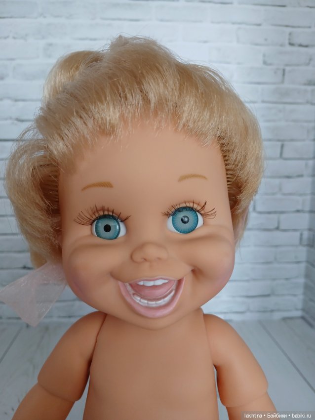 Голубоглазая хохотушка Наташка от Galoob Baby Face (фото 8)