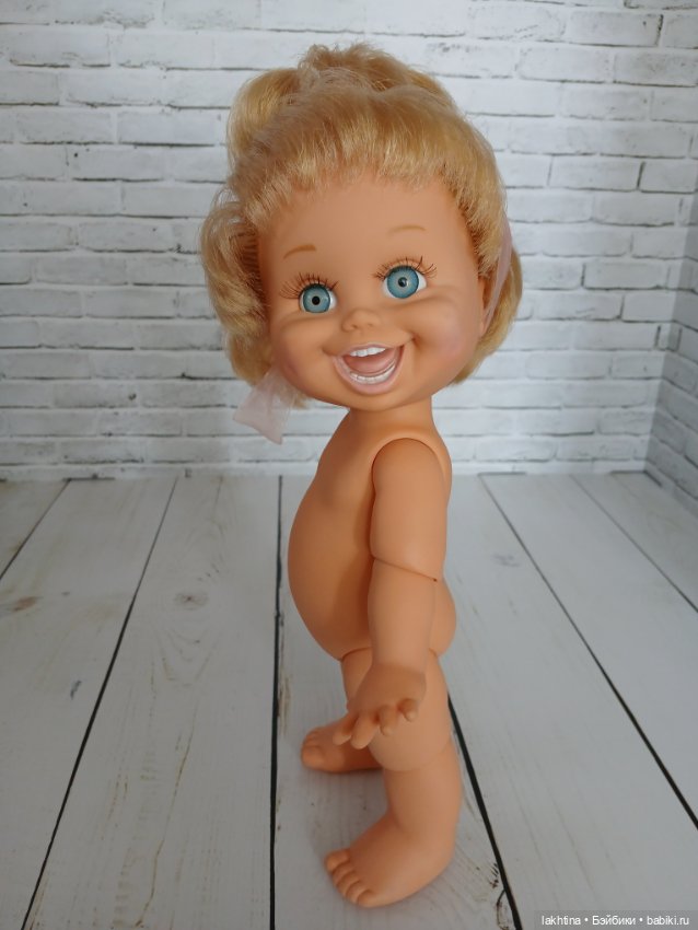 Голубоглазая хохотушка Наташка от Galoob Baby Face (фото 4)