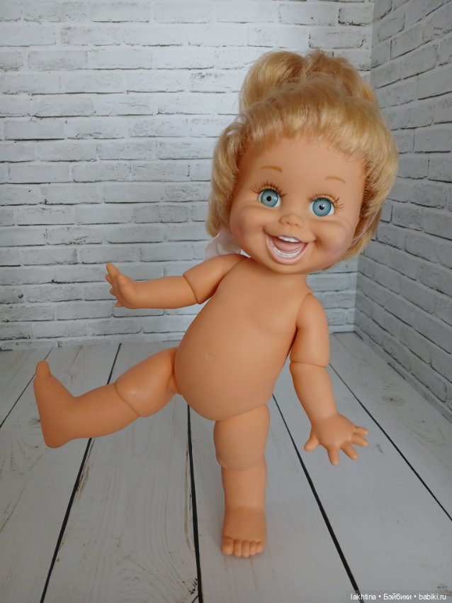 Голубоглазая хохотушка Наташка от Galoob Baby Face (фото 6)