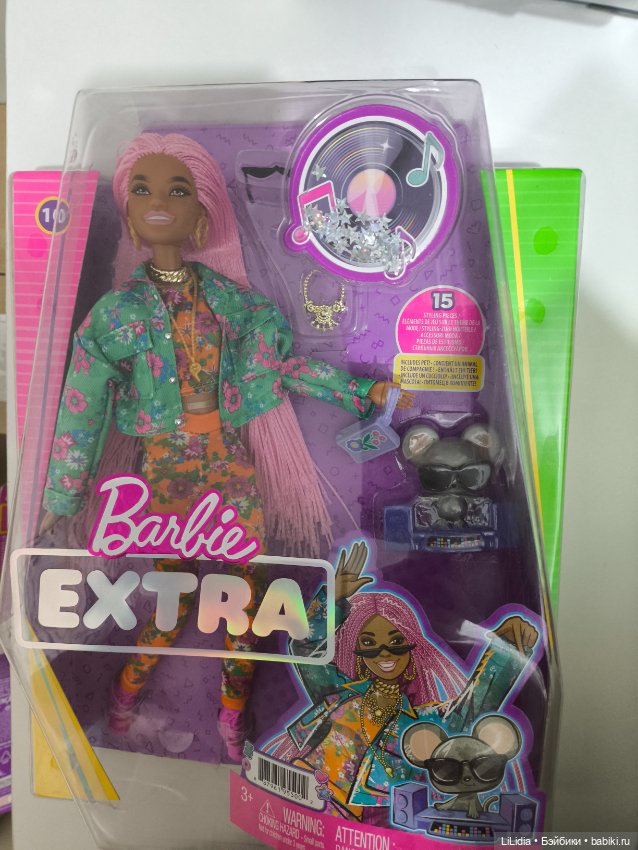 Кукла Mattel Barbie Extra - Экстра с розовыми косами и в куртке с цветочным принтом (фото 4)