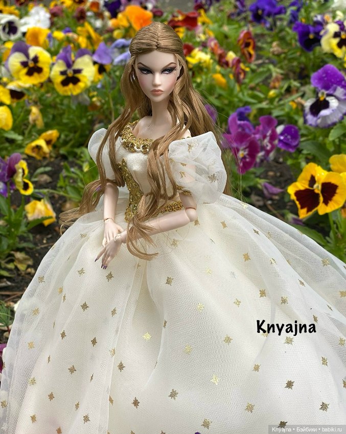 Аутфит Barbie as Empress Sissy, 1996 (фото 2)