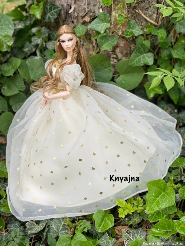 Аутфит Barbie as Empress Sissy, 1996