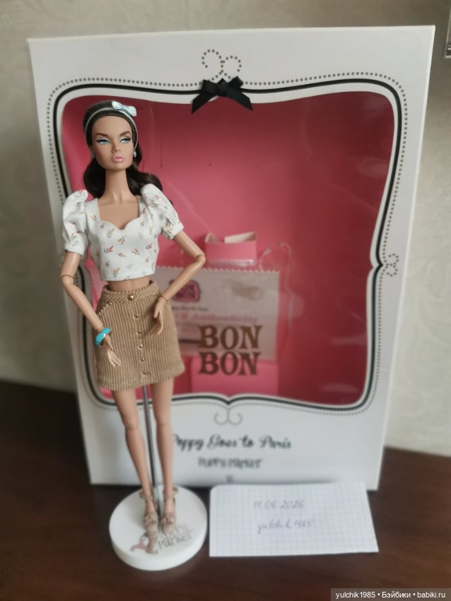 Poppy parker "Bon bon" Poppy goes to Paris