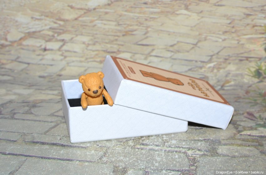 Виниловый мини-мишка SG Rabbit toys в коробочке (фото 2)