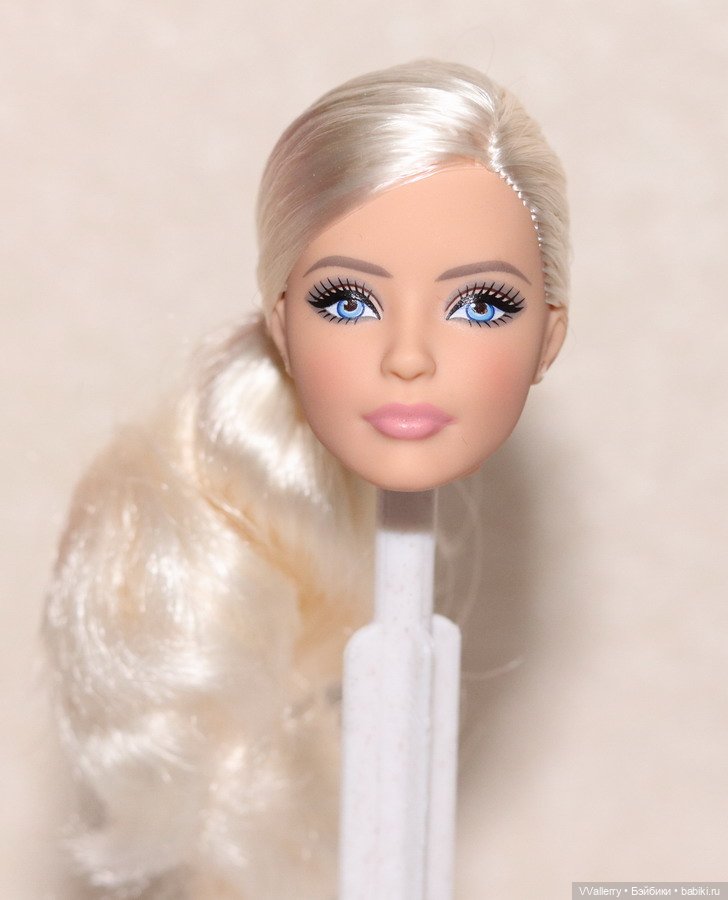 Голова Barbie Basics Model 02 Карла