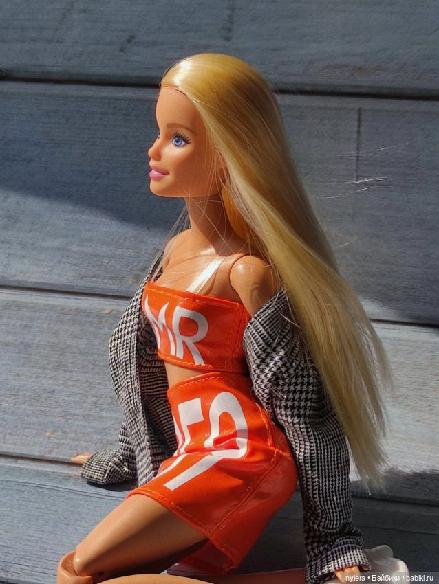 Голова Barbie MTM (цветные лосины) (фото 2)