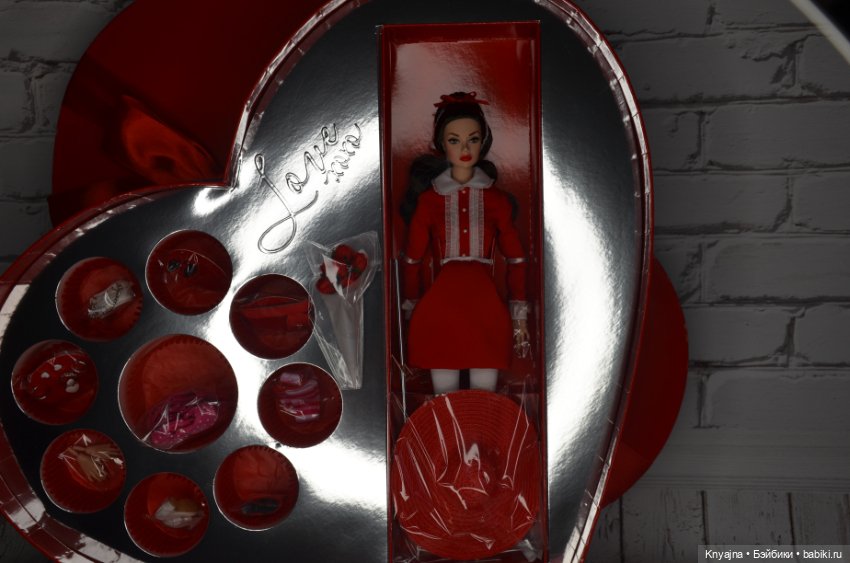 Special Edition Valentine's Day Gift Set, Integrity Toys Doll (фото 2)