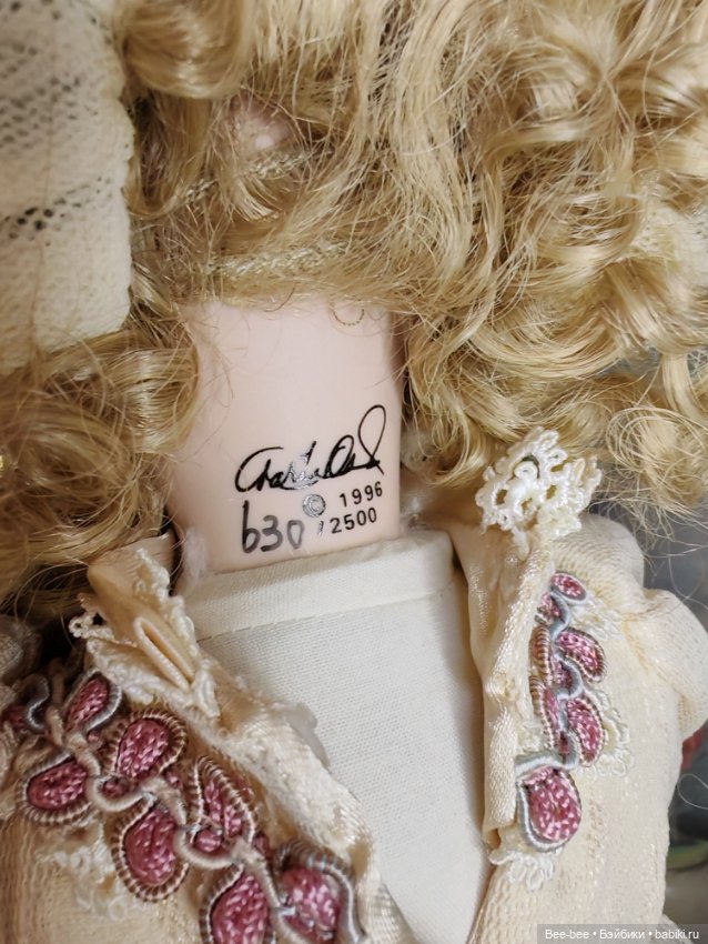 Куклa Веpа oт Мapи Ocмoнд “Fаith” сlub sеriеs Сollector Doll (фото 4)