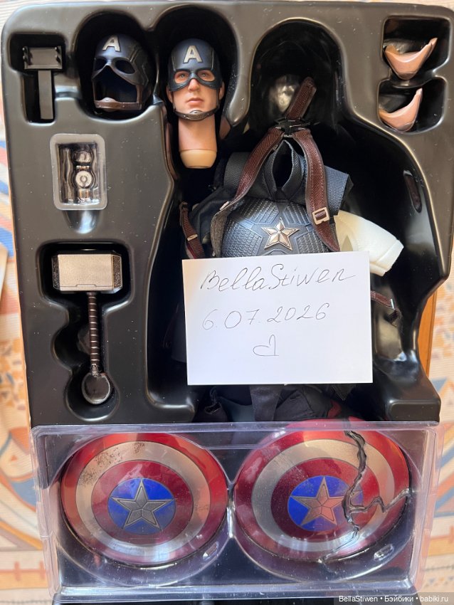 Капитан Америка ( HotToys) (фото 8)
