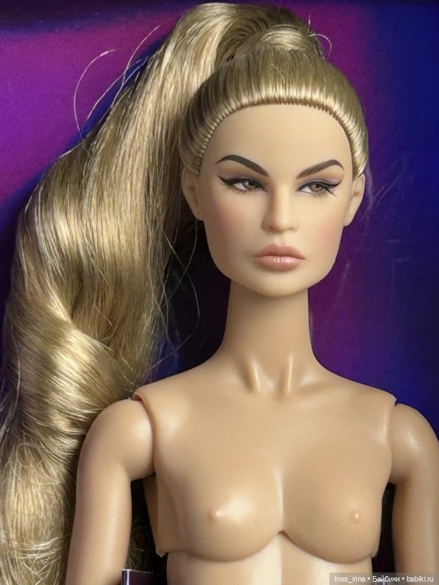 Продам Varsity Alejandra Luna Integrity Toys (НЮД)