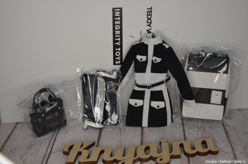 Аутфит частично Travel Togs Poppy Parker и сумочка Ginger Gilroy, Integrity Toys (фото 4)