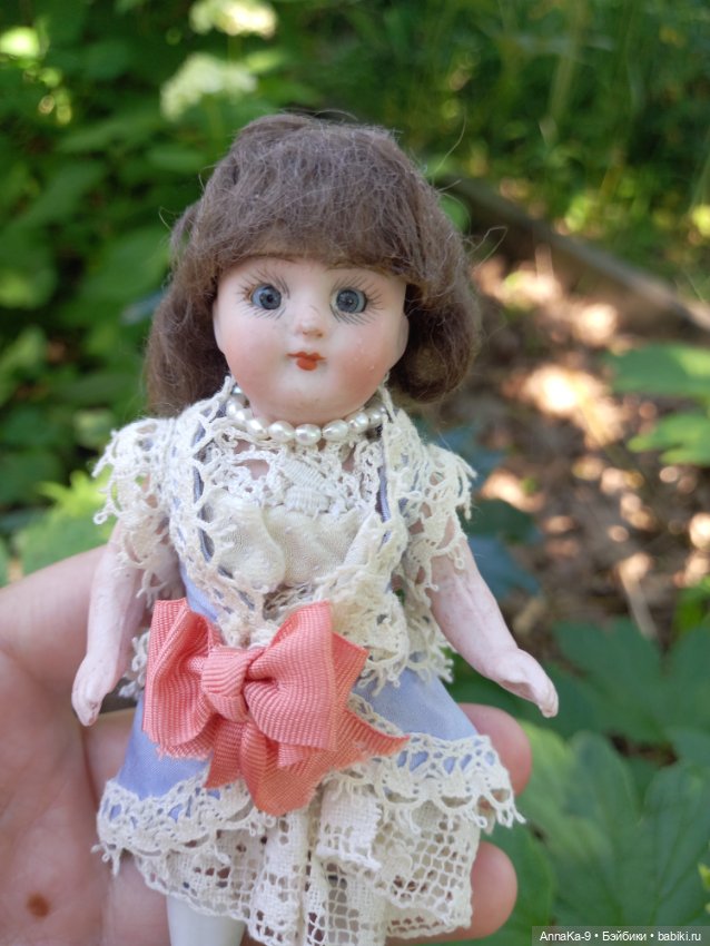 Антикварная кукла mignonette