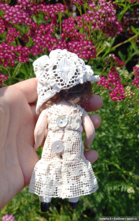Антикварная кукла mignonette