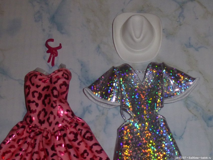Полные новые аутфиты Барби Barbie Fashionistas новые - лот из двух (фото 2)