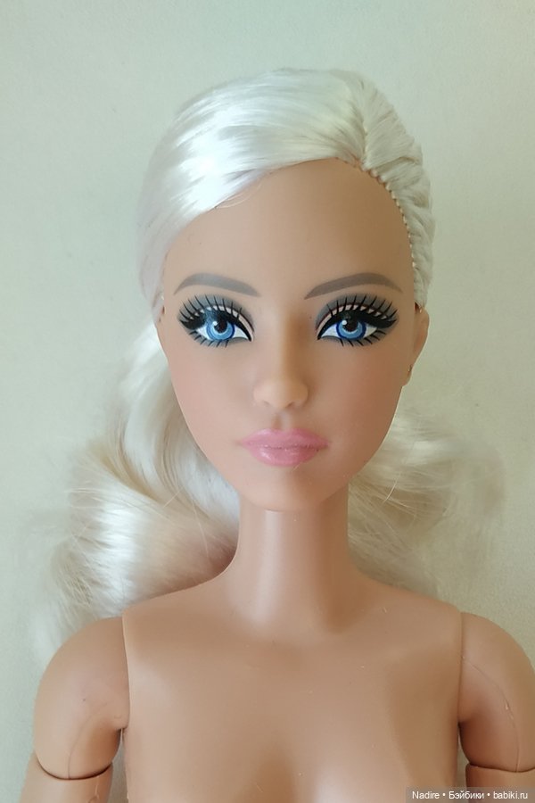Barbie Basics №2 Карла блондинка (фото 2)