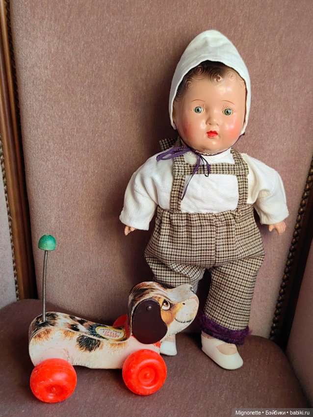 Малышок с собачкой, из 1930х