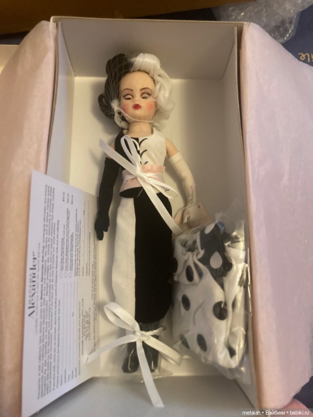 Кукла Круэлла де Виль от бренда Madame Alexander