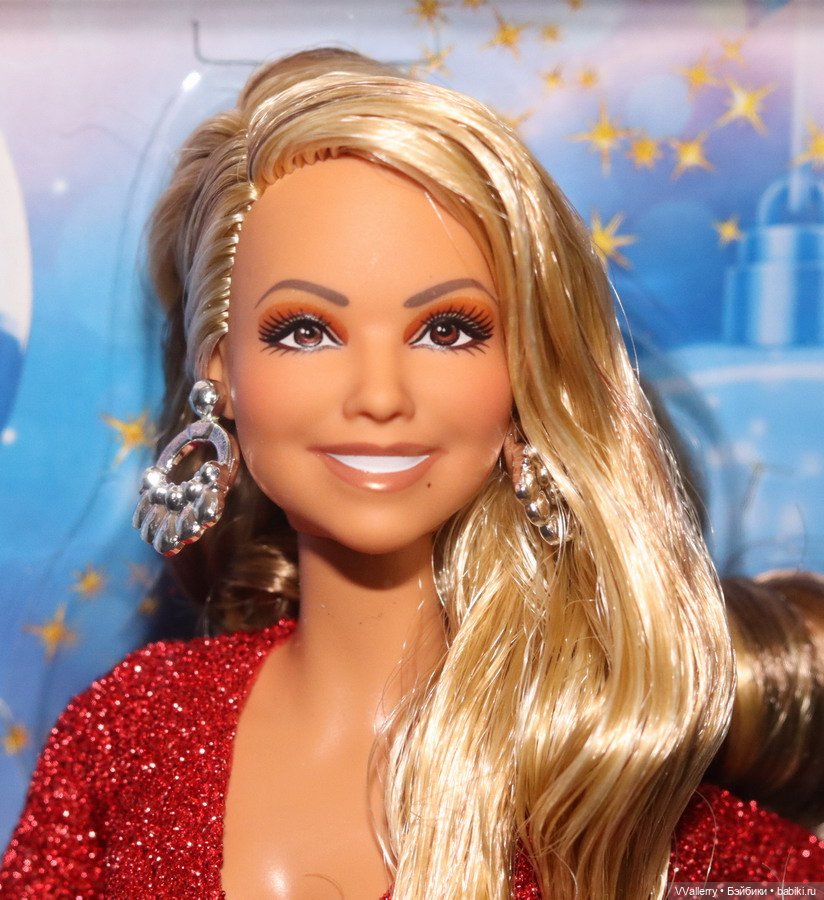 Barbie x Mariah Carey Holiday Celebration Doll (фото 2)