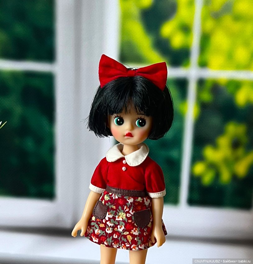 Виниловая кукла LittleBerry (фото 2)