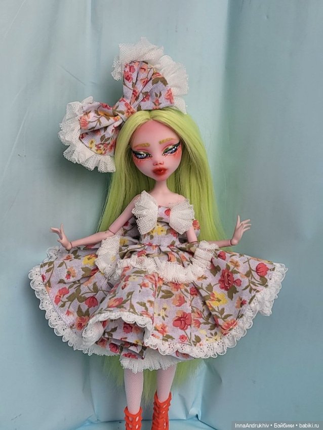 Одежда для кукол Monster High/Ever After High