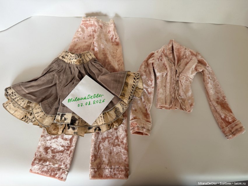 Продам женскую одежду на Iplehouse YID, SID (фото 6)