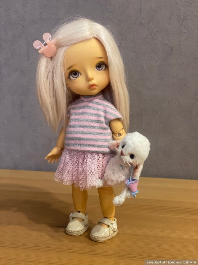 19000! Lati village ver. Cariless Mail carrier (Nia)