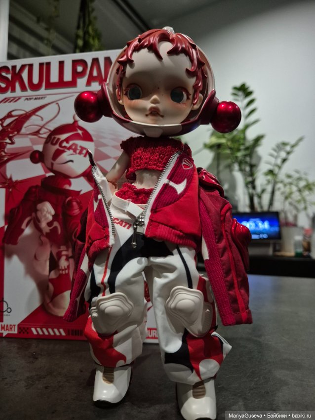 Skullpanda & Ducati 1/6 экшен-фигурка