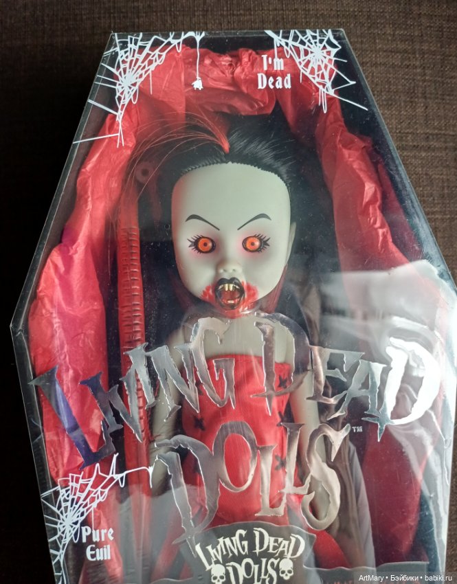 Лилит от Living dead dolls