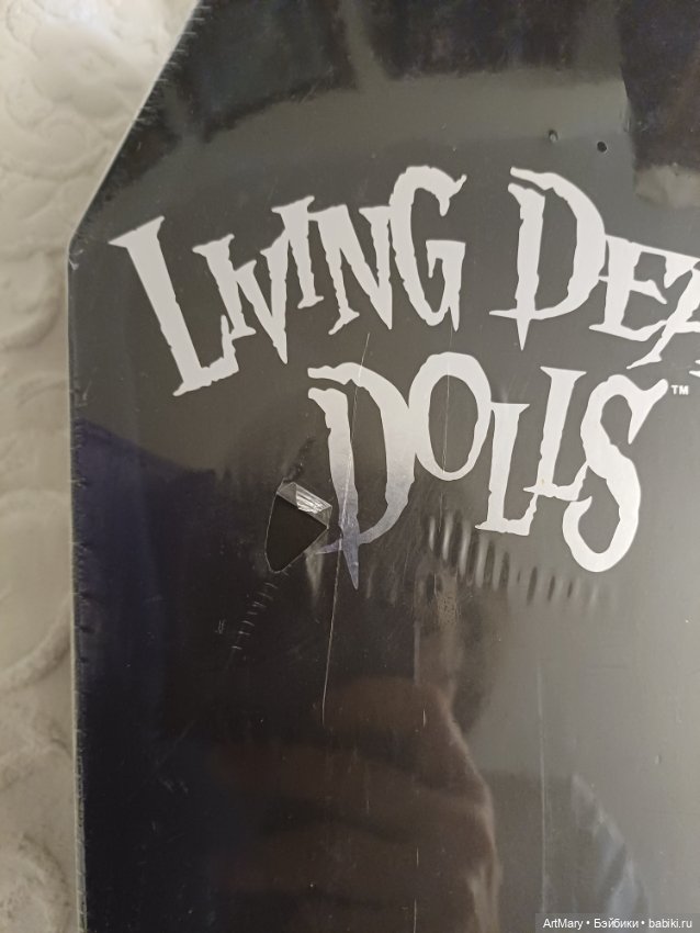 Лилит от Living dead dolls (фото 3)