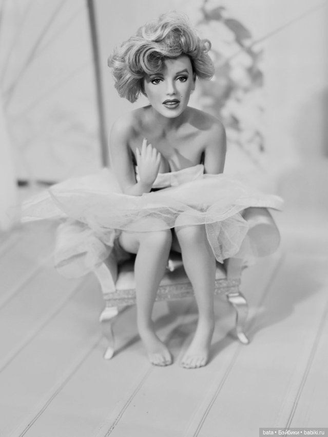 Фарфоровая кукла Marilyn Monroe от Franklin Mint Love Marilyn (фото 2)