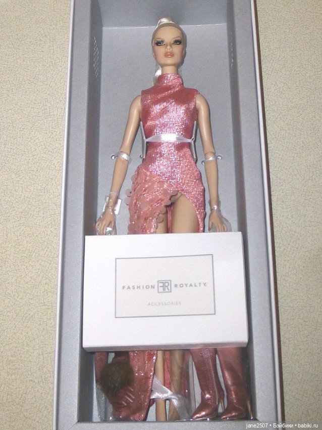 Fashion royalty Eugenia Martini Social NRFB