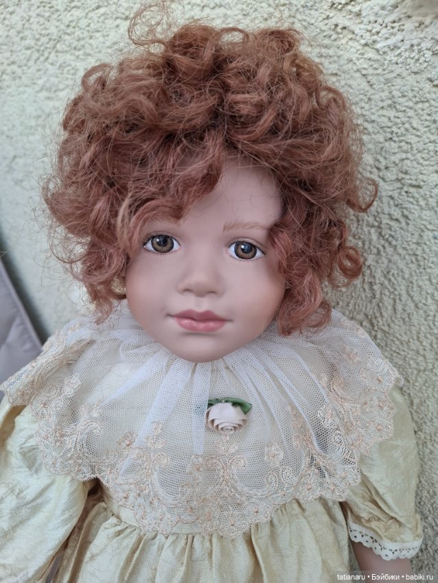Bernadette ( Бернадет), коллекционная виниловая кукла