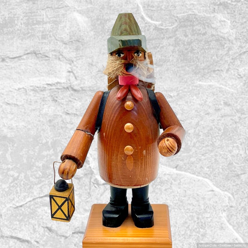 Коллекционная деревянная фигурка Räuchermann Martin из Саксонского Эрцгебирге