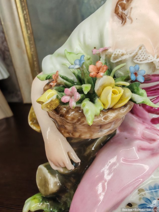 Capodimonte Дама с голубями Giuseppe Cappe (фото 5)