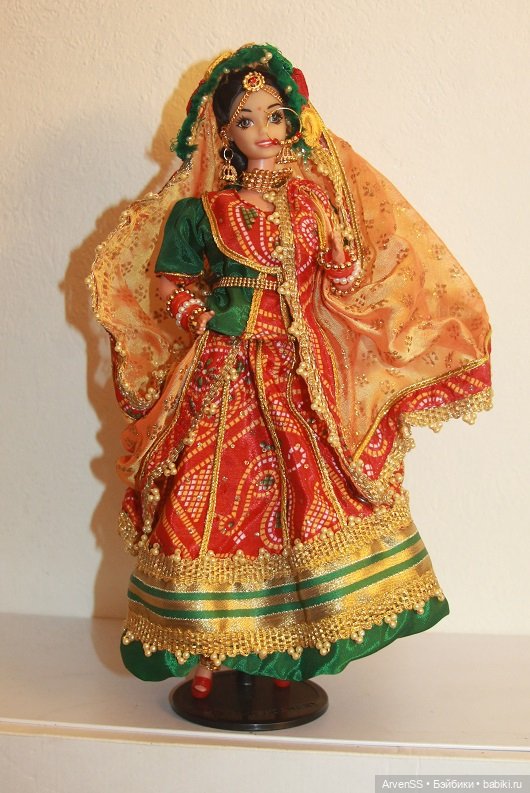 Редкая региональная Barbie Expressions of India Roopvati Rajasthani LEO (1997)