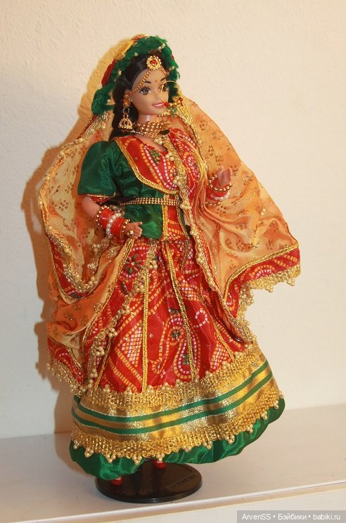 Редкая региональная Barbie Expressions of India Roopvati Rajasthani LEO (1997) (фото 2)