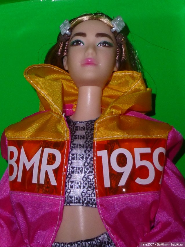 Коллекционная шарнирная Барби Barbie BMR1959 азиатка высокая NRFB (фото 3)