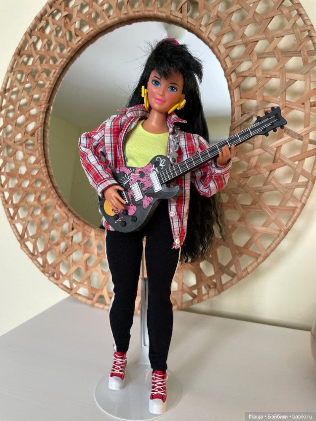 Barbie All American Kira на пышке мтм (фото 6)
