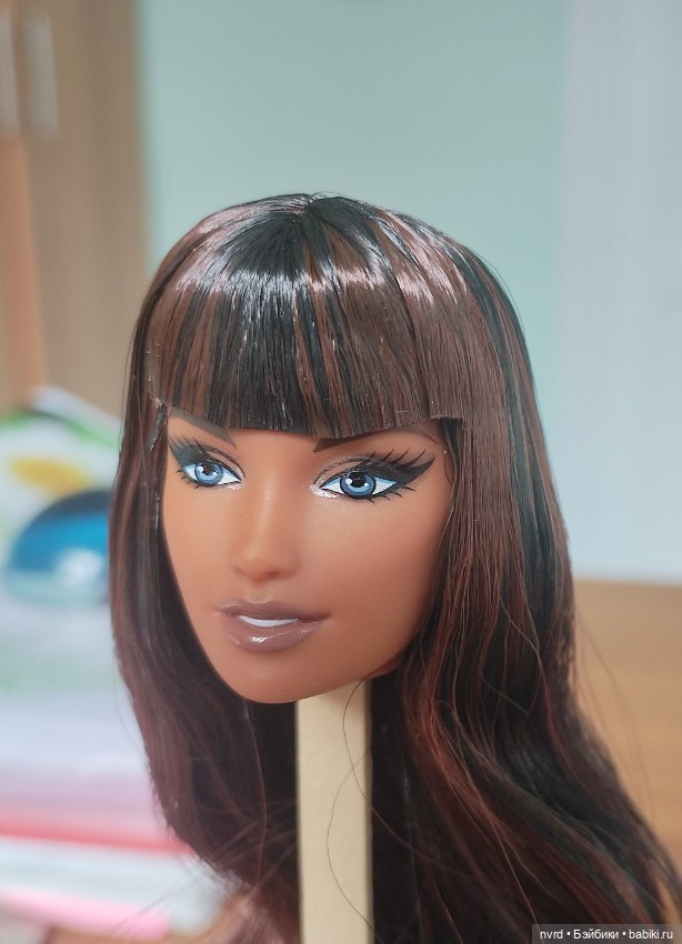 Голова Анна-Лара из набора You Create Barbie Basics Neutral Kit 001 (фото 5)