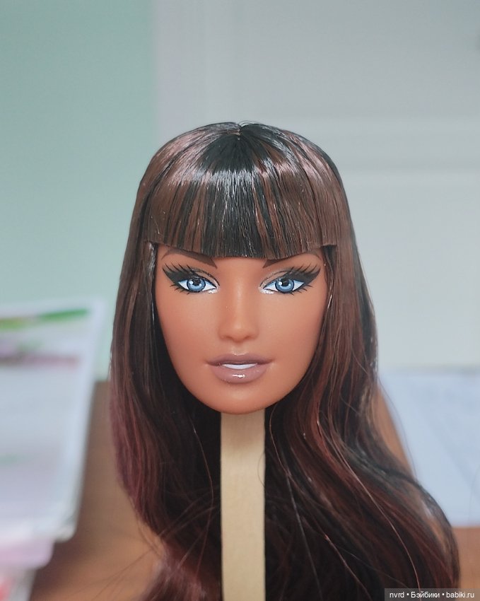 Голова Анна-Лара из набора You Create Barbie Basics Neutral Kit 001 (фото 2)